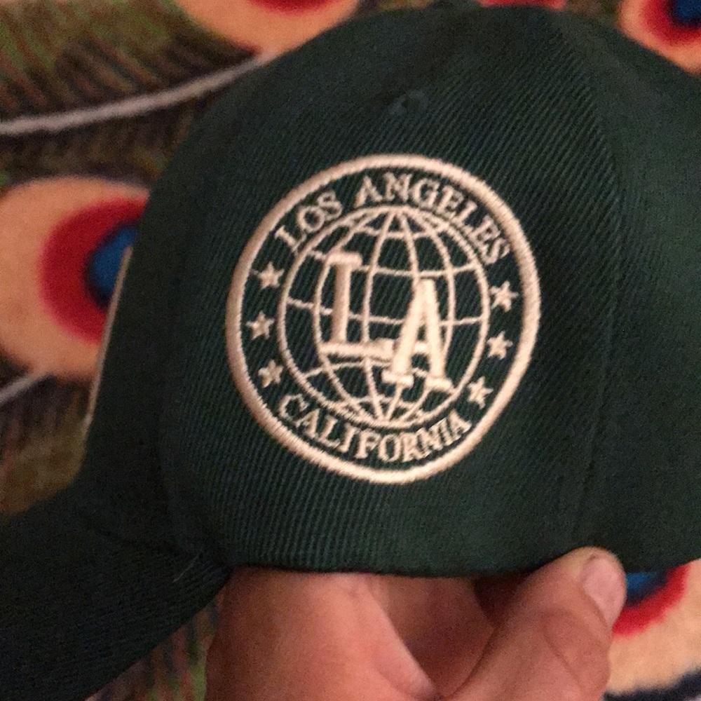 LA hat - Picture 2 of 3
